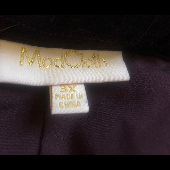 COPY - ModCloth Plus Size Refined Timing A-Line Skirt Plaid in Maroon - Picture 5 of 5